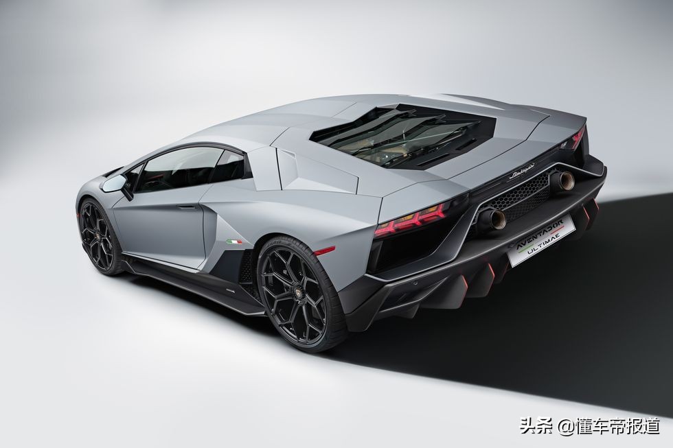 新车｜兰博基尼大牛最终版官图发布，限量600台，V12绝唱？