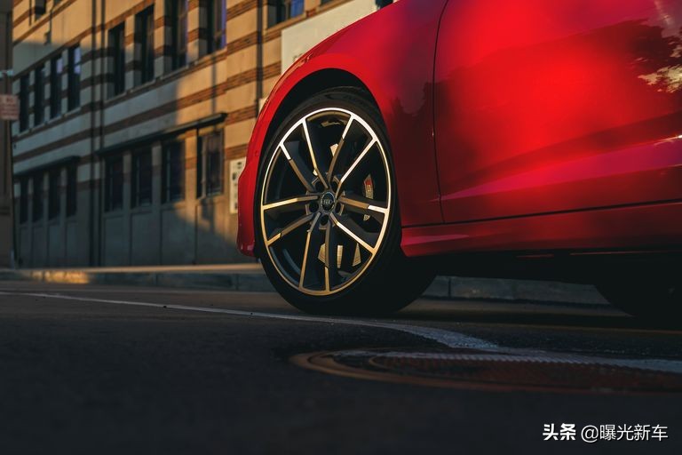 最新「奥迪S6」高级运动轿车，2021款，你爱了吗？