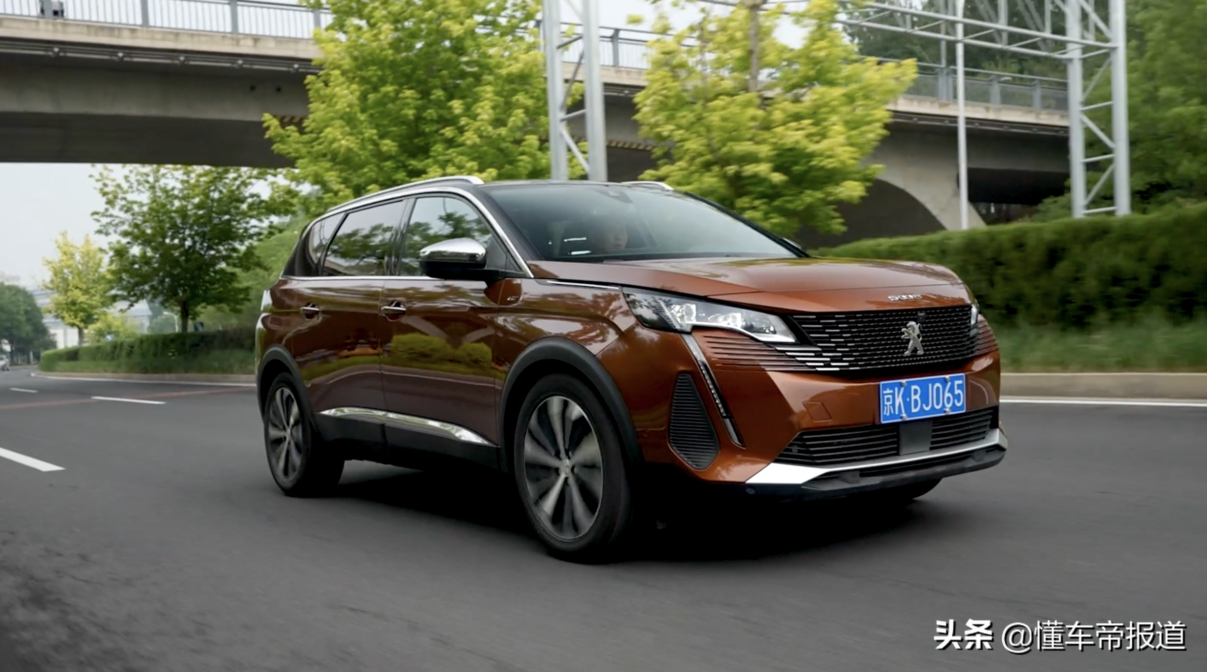 新车|独特风格是把"双刃剑"试驾新款东风标致5008