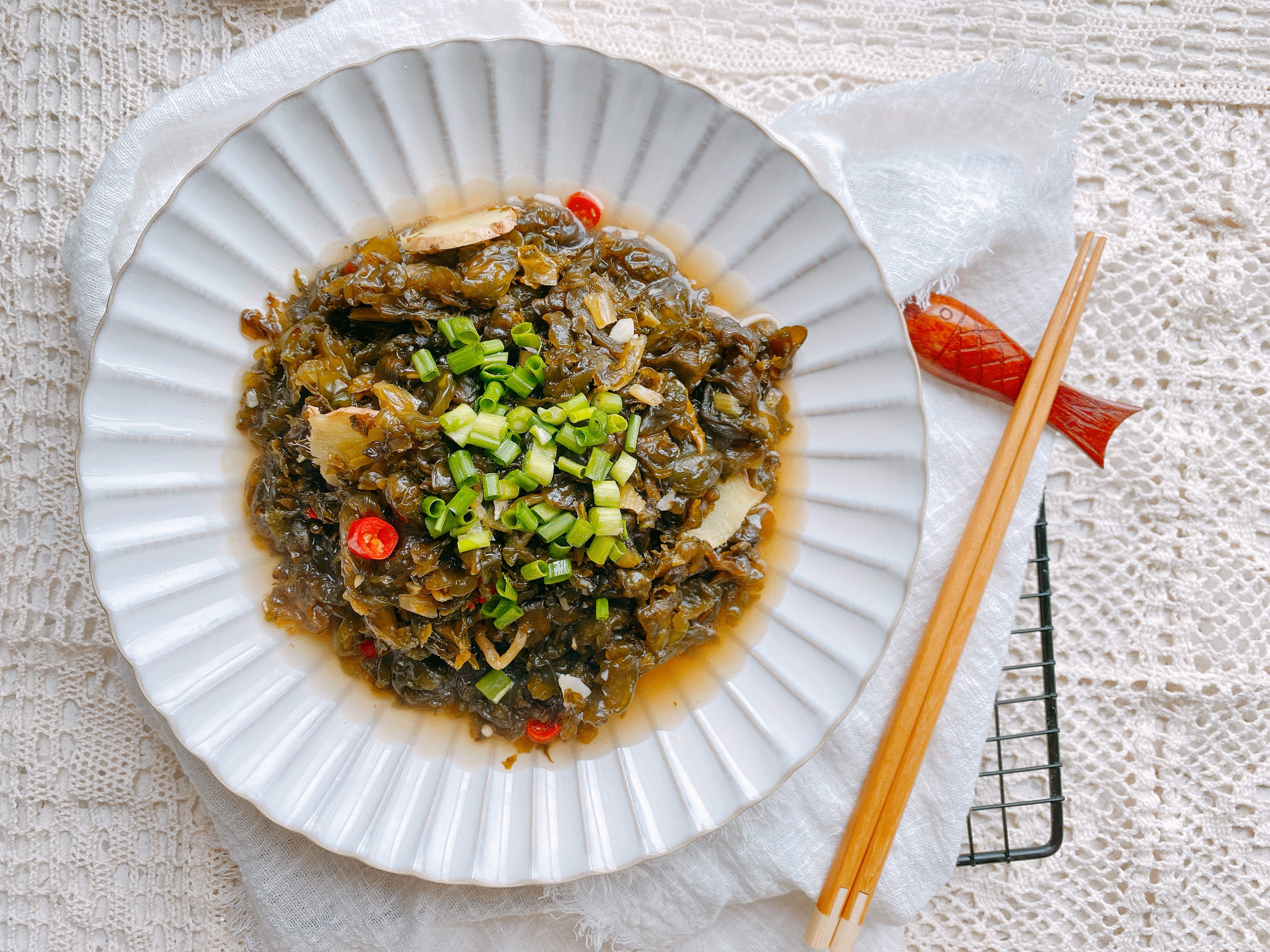 地木耳怎么做好吃（烹饪注意2点没有泥味很下饭）