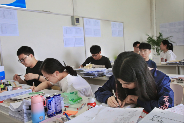 未来五年内很“吃香”的3大专业，好就业，薪资待遇也不差