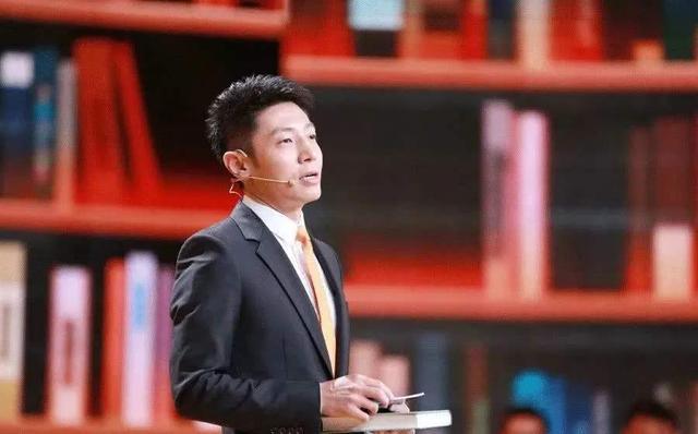撒贝宁解读“佛系青年”，听到答案，网友赞叹:不愧是北大高才生