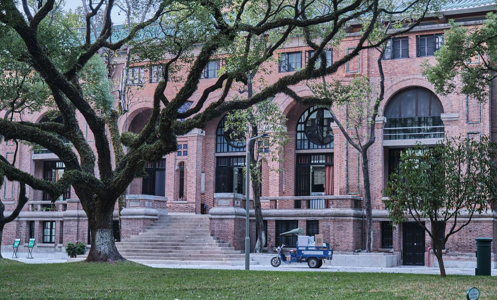 国内那些风景如画的大学，上学好似“度假”，书香与美景并存