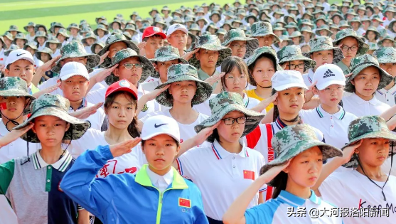 洛阳二外2019年新生国防教育暨入校课程闭营仪式圆满收官