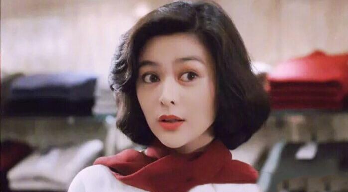 人前清纯女，人后却疯狂，这6位情史劲爆的女明星，令人一言难尽