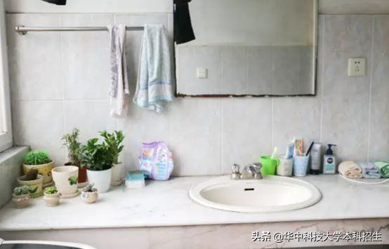 神仙配置！坐拥36个食堂和4个地铁站，湖北“最壕”大学来了！