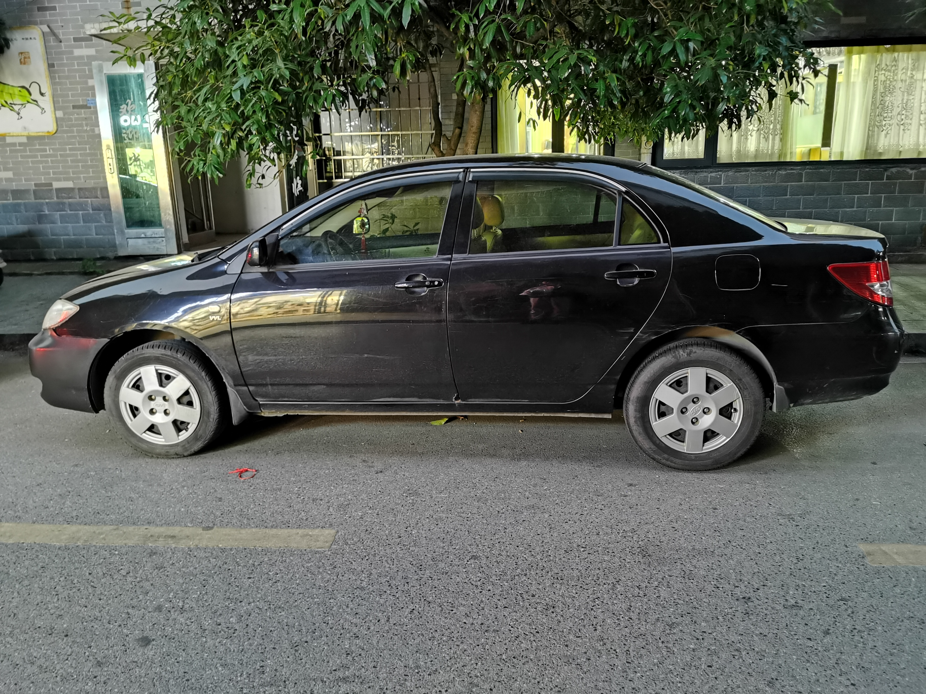 顶配不到5万元的A级轿车，耐造省油空间大，比亚迪F3还能买吗？