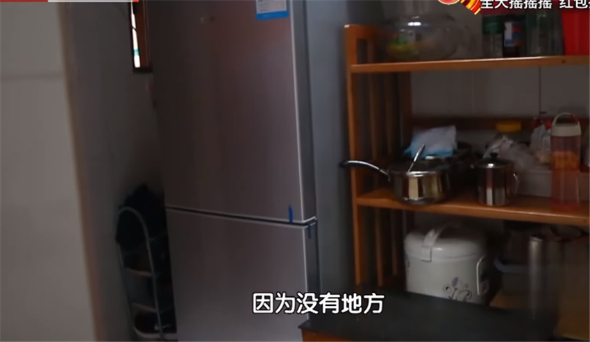 母女蜗居30㎡阁楼房，设计师爆改成3室3厅1厨1卫小别墅！太给力