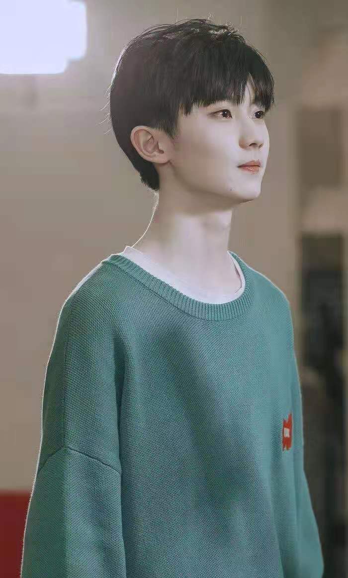 19岁当红偶像高考落榜！被曝总分307数学25，艺考中戏第6太遗憾