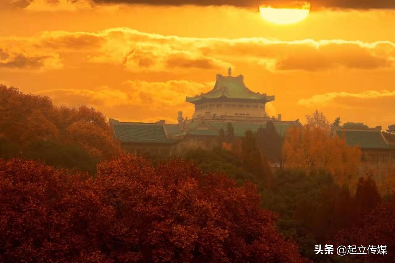 这些大学有“靠山”：武大珞珈山，华科喻家山，西工大竟然是···