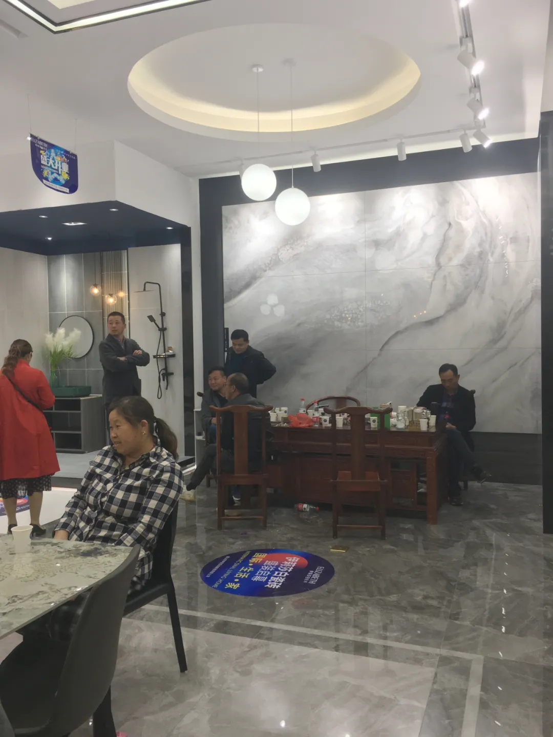 开业 | 再圈一城,再添一店!祝贺伊莉莎白瓷砖临泉现代馆盛大开业
