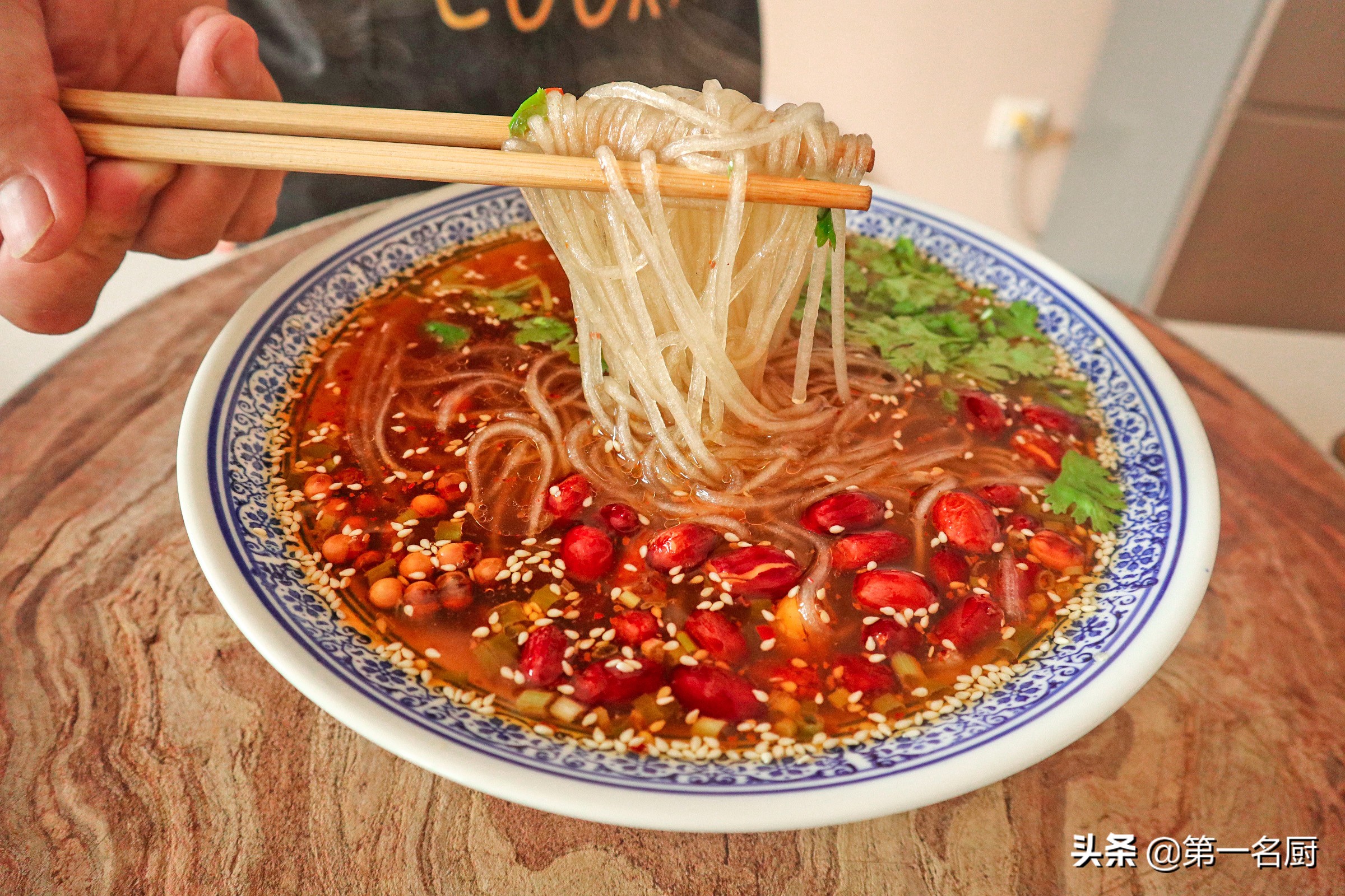 在家怎麼做酸辣粉好吃家常酸辣粉的做法簡單