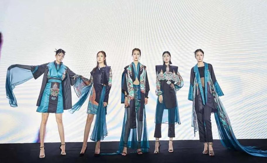 与腾讯、360强强联合，注册70余家学生创业公司，广州大学厉害了！