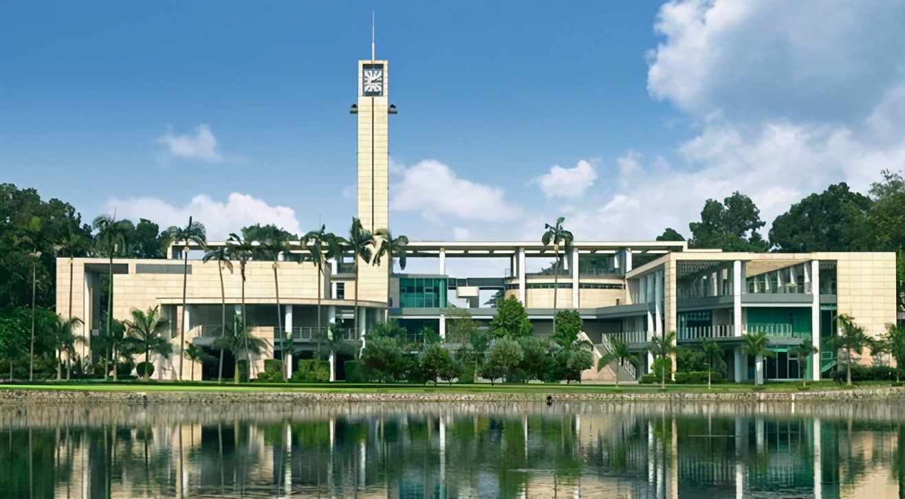 华南理工大学公布拟录取名单，初试最高418分，复试线却一直降