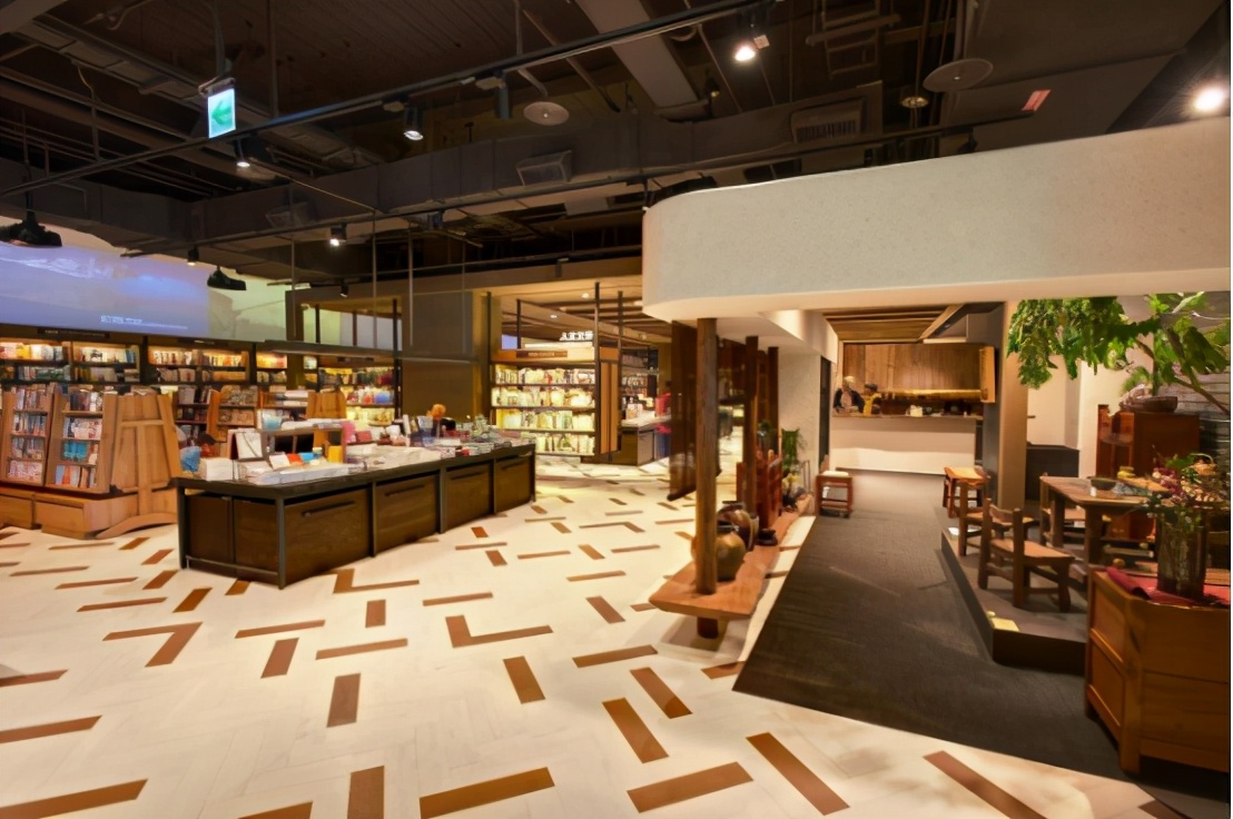 新东方“违规补课”被举报，官方回复引争议，补新概念不算补课？