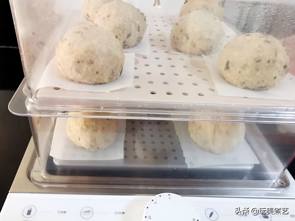 夏天早餐胃口不佳的小伙伴，快来看看开胃包子怎么做