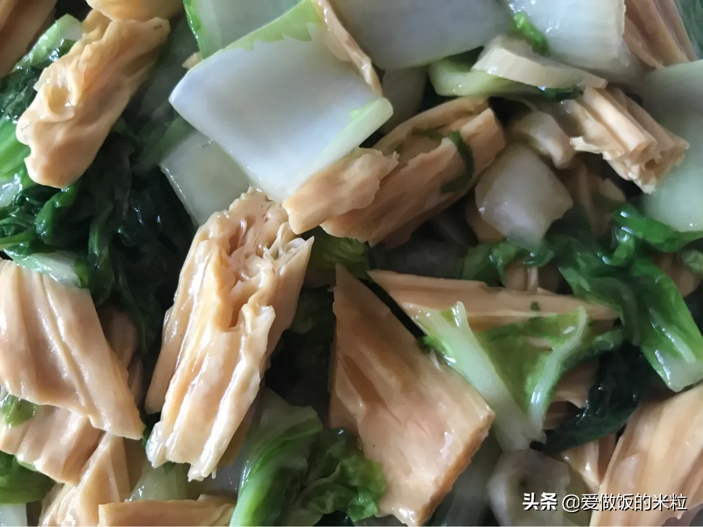 快菜炒腐竹，饭店的名菜在家做，成本低廉还好吃
