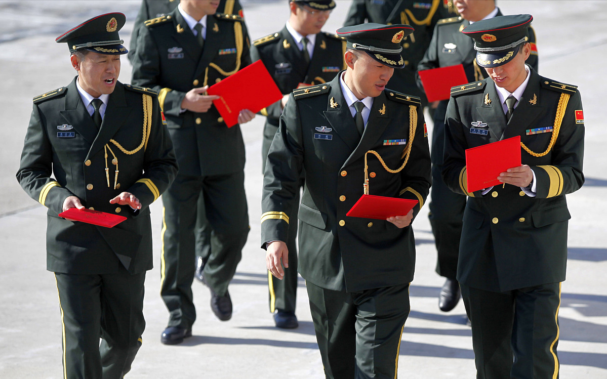 应届毕业生当兵，从“家乡”征兵和“高校”征兵有4点区别