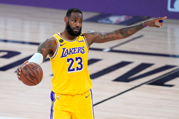 为什么nba不能选秀(詹姆斯只是特例？3个原因告诉你，NBA为何禁止高中生参加选秀)