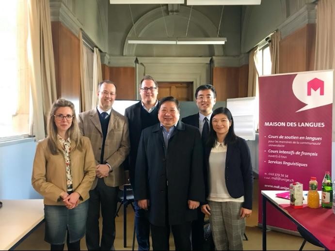 火了！北京这所高校：把湖北话翻译成16种语言，人民网忍不住“点赞”!