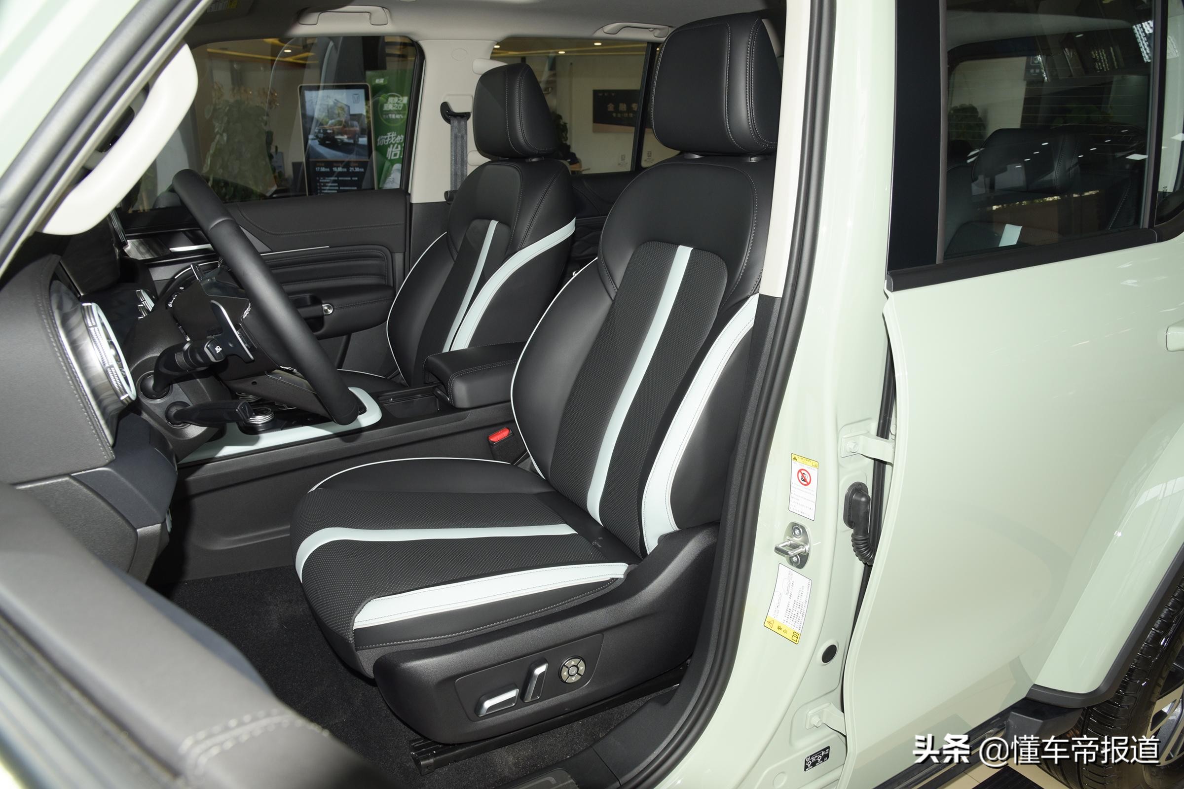 新車(chē)｜屬于城市的越野車(chē)，舒適性升級(jí)，坦克300城市版正式上市