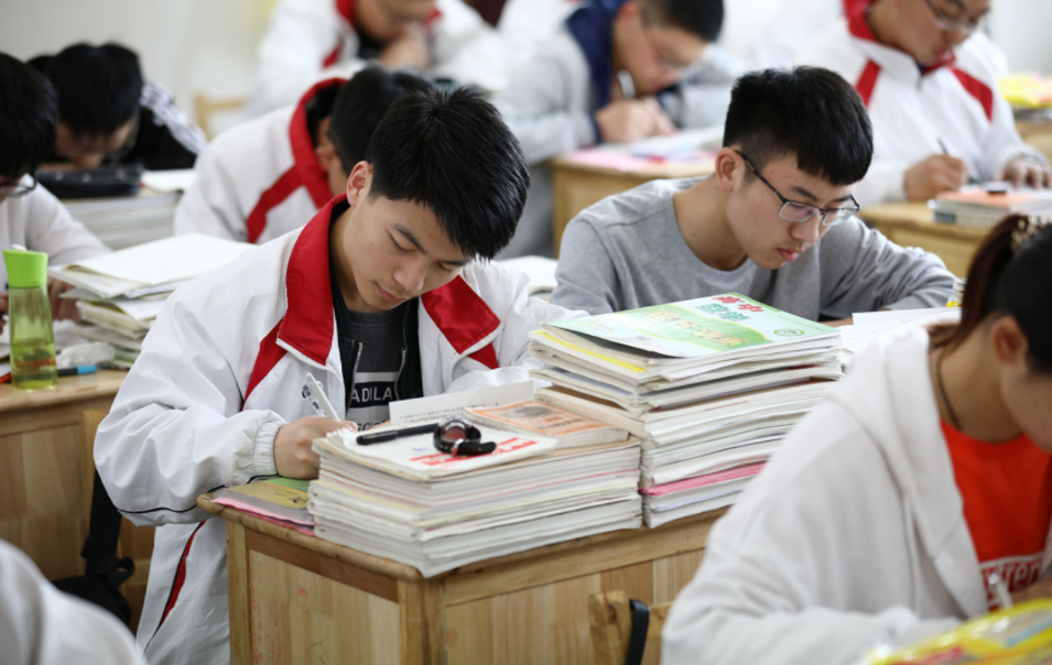 北京被称为“官校”的大学，毕业生易成公务员，外省考生很少知道