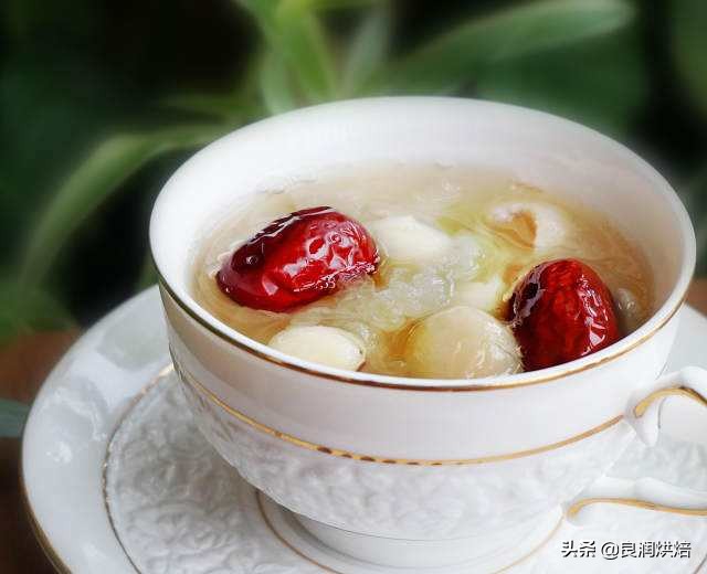 广东阿婆9种糖水秘方，不用出去买，每天喝一碗，赶走秋燥养好肺