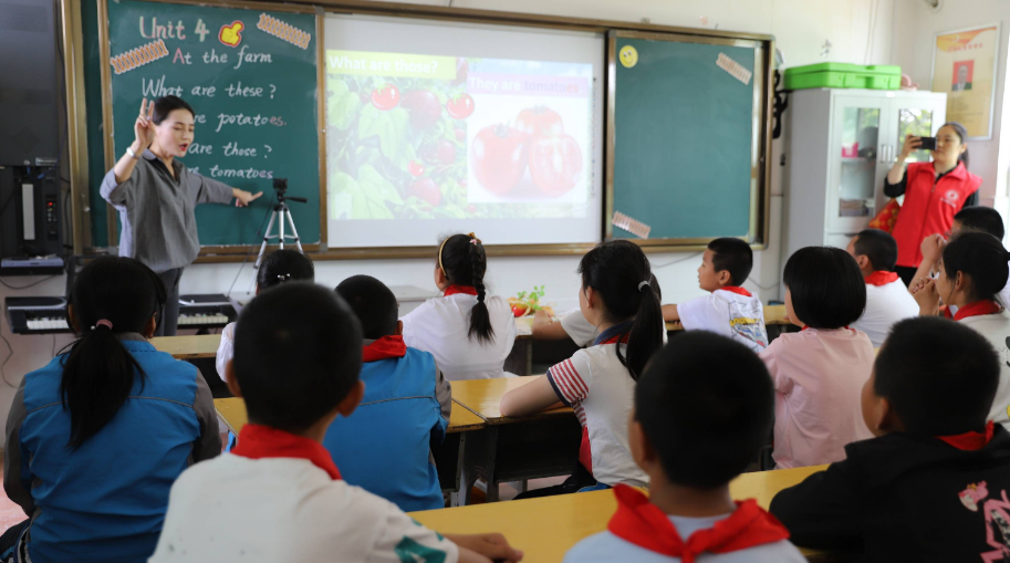 英语四六级哪家强？高校平均分排行榜说出真相，这次北大完胜清华