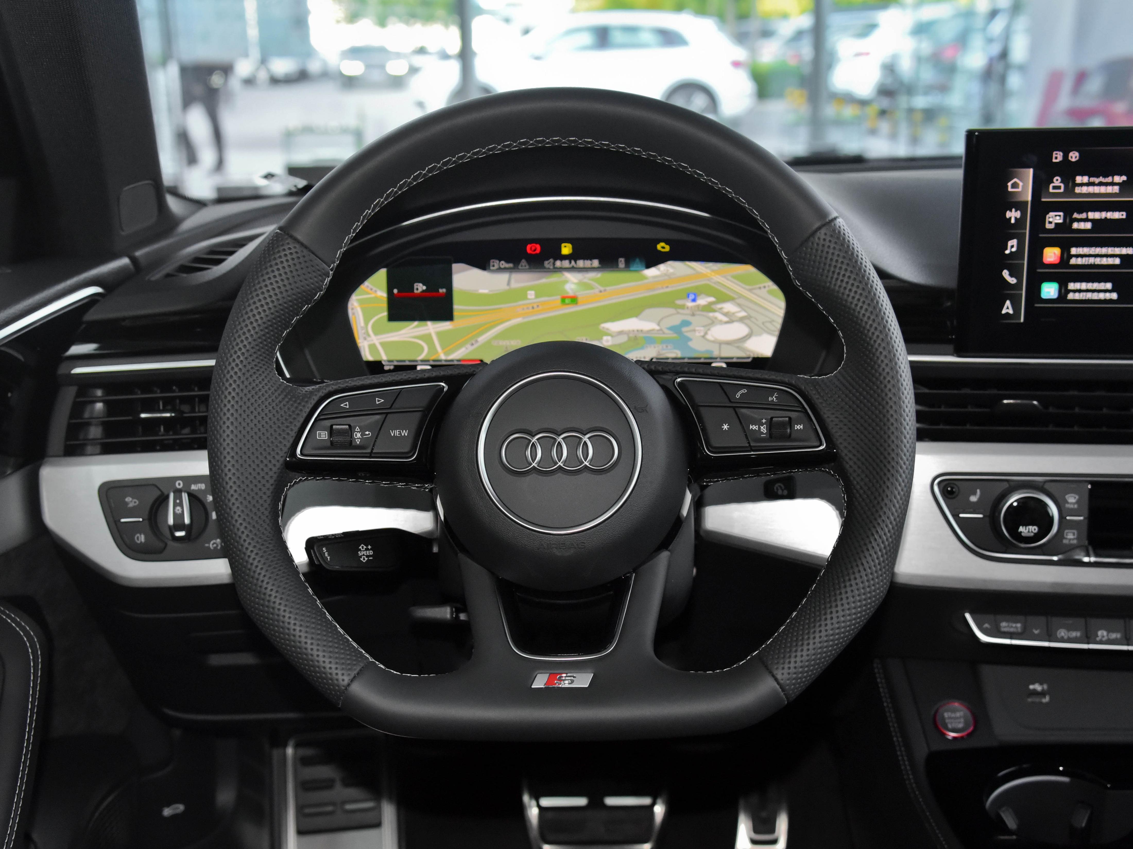 时尚潮流的中型车，3.0V6，原装进口，实拍奥迪S4
