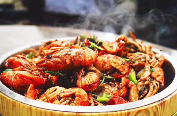 2017年招聘烧龙虾厨师（扬州仅市区就有1000多家小龙虾店）