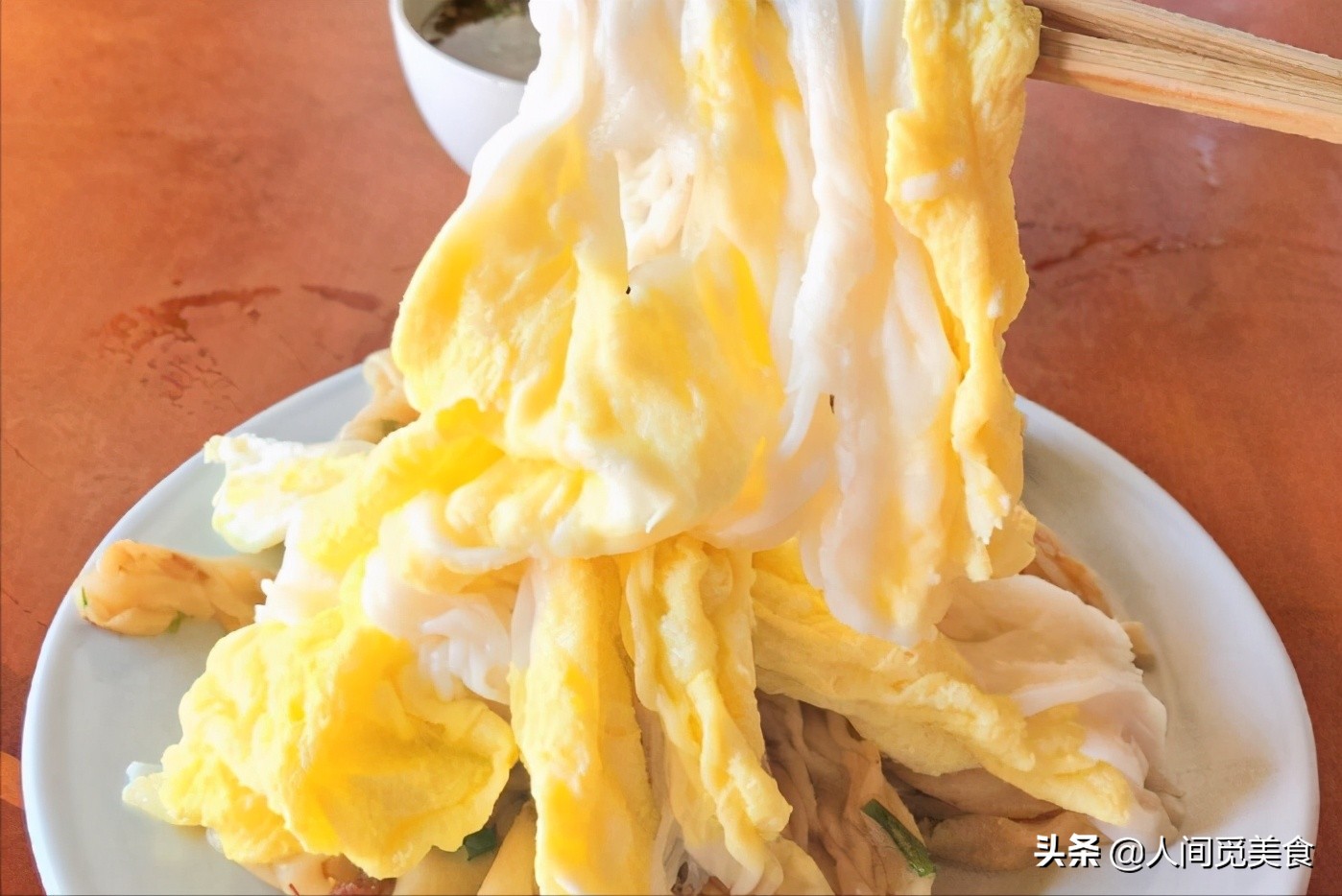 江西大姐路边卖传统小吃，纯手工做了17年，7元1份忙到顾不上吃饭