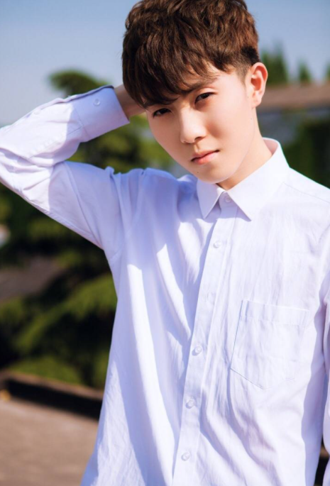 自残吸毒、闪婚闪离、欠债骗钱，一档《变形计》究竟毁了多少孩子