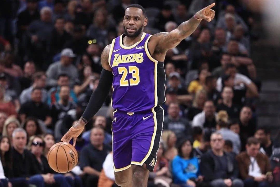 nba现役有哪些非卖品球员(千金不换！盘点现役NBA十大“非卖品”球星：詹姆斯未进前三)