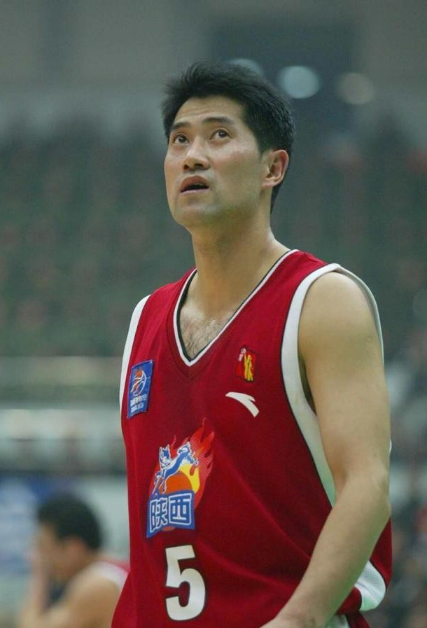 辽宁队传奇后卫——李晓勇