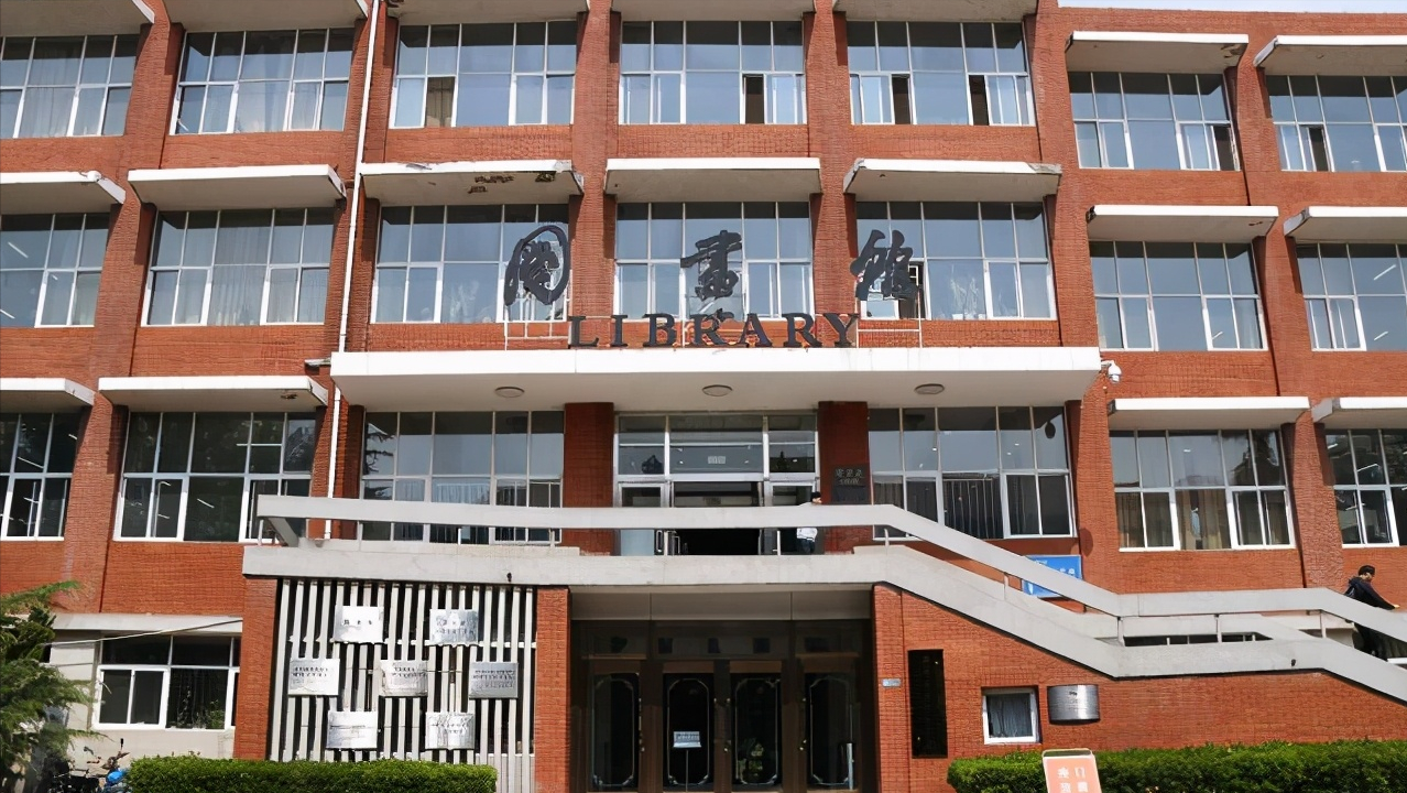 首都体育学院和北京体育大学有哪些区别？哪个学校更值得报考？