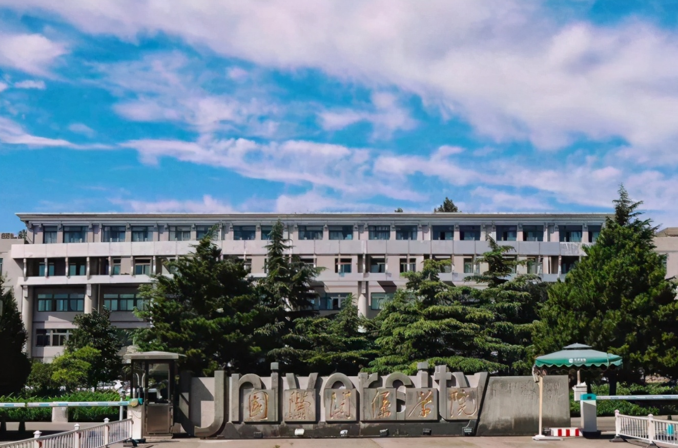 高考提前批是啥意思？和正常录取差别大吗？普通考生要谨慎选择