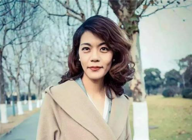 复旦女教授陈果：朋友是无用的