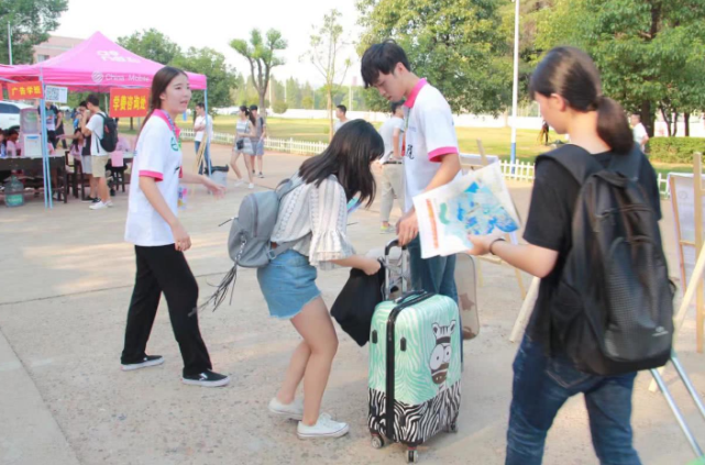 大学四年（为什么说大一在大学4年中）