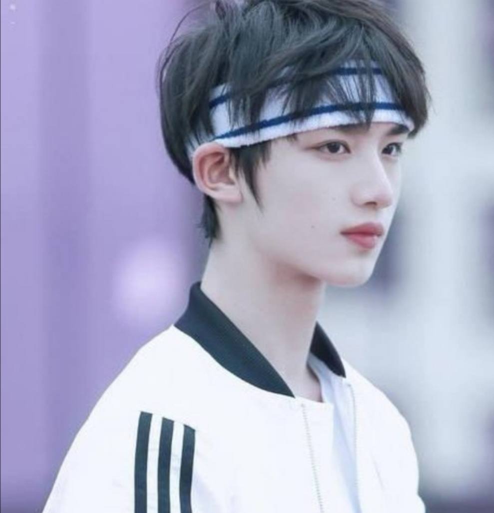 日薪百万还不够，镀金的明星们连学历也要抢占特权？