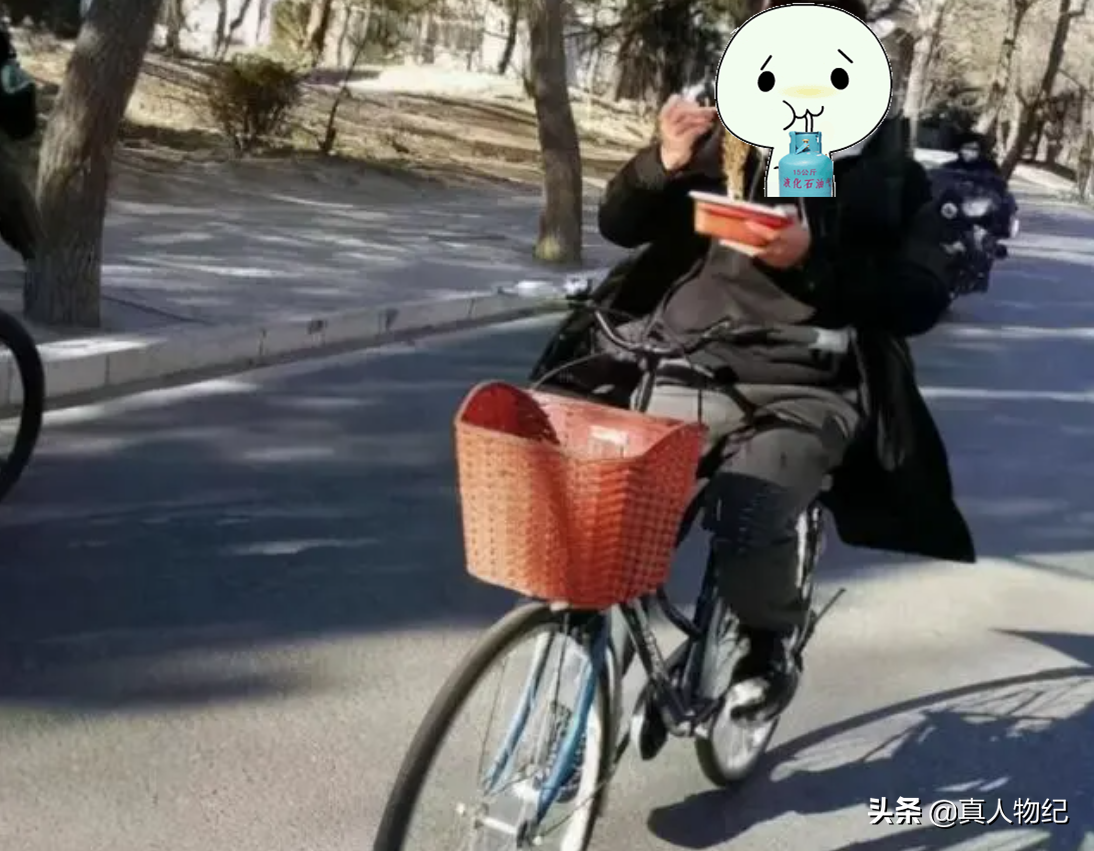 一组清华大学“偷拍照”流出，“放纵成瘾”的大学生，该醒醒了