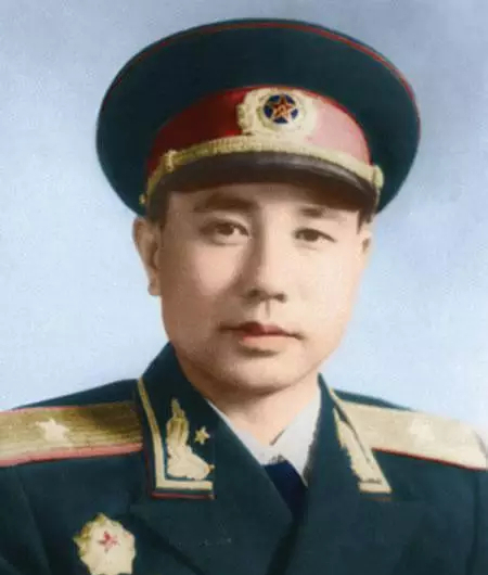 至今仍健在的开国将帅还有四位，目前都已过百岁，他们都是谁？