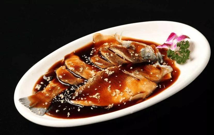 福建浙江双省经典名菜荟萃：十道代表性美食佳肴