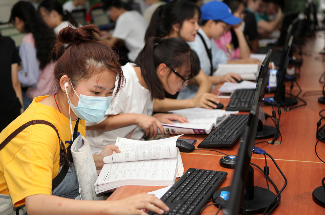 高考提前批是啥意思？和正常录取差别大吗？普通考生要谨慎选择