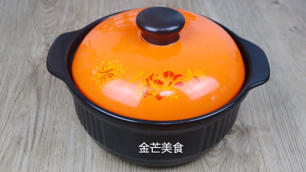 新砂锅不养护，再好质量也容易开裂，教你一个妙招，开锅后不开裂