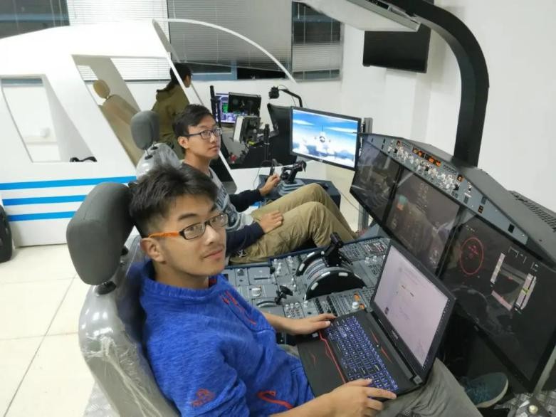保送清北！四川“最牛”学霸寝室：收到22所名校offer，获13万奖学金！