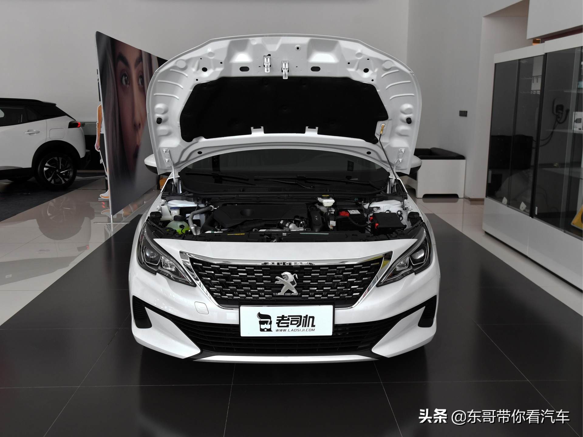 最值得买的法系轿车，后排空间大也比较省油，实拍标致408