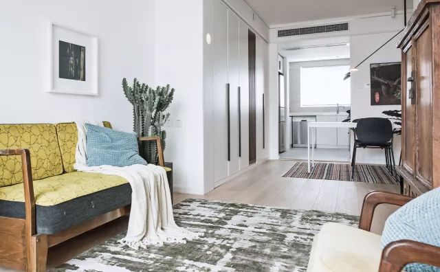 妹子爆改北京50m²旧屋！2㎡卫生间的暗宅，最终拥有阳光和大浴缸