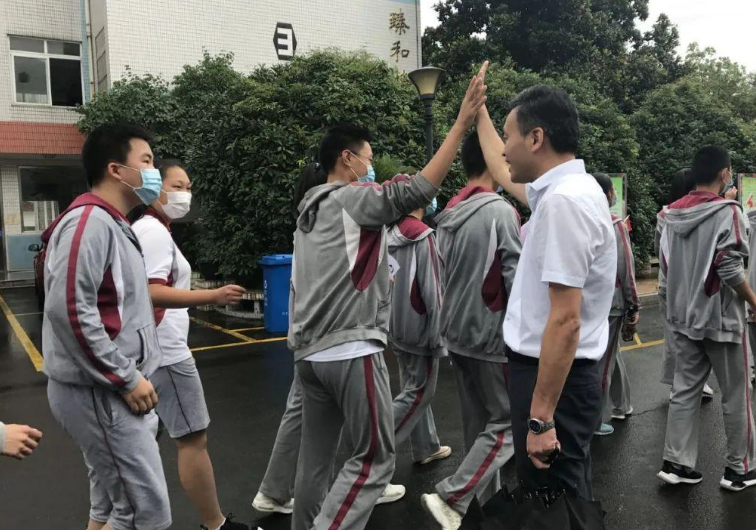 中考生未达到分数线，也能被录取？定向和统招的区别，家长要知道