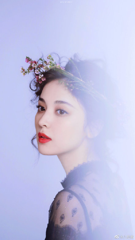 娜扎回复网友引热议，让粉丝不要再粉她？这个操作似乎有点迷…