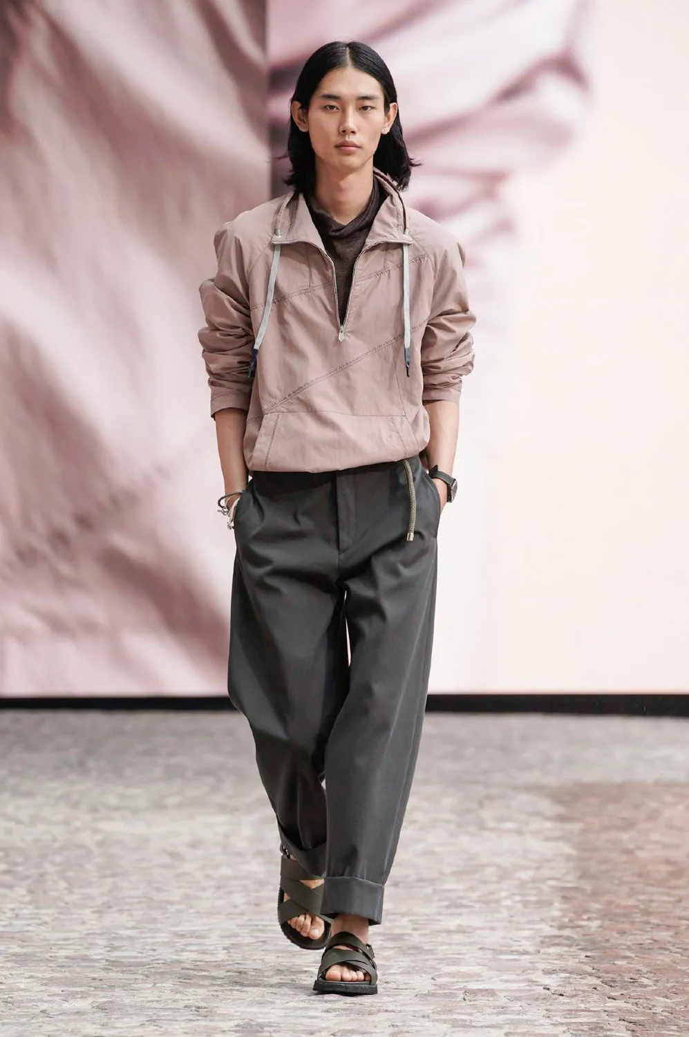 LV、Hermès等8大奢牌┃ 2022春夏巴黎&米兰男装周大赏美行加人382